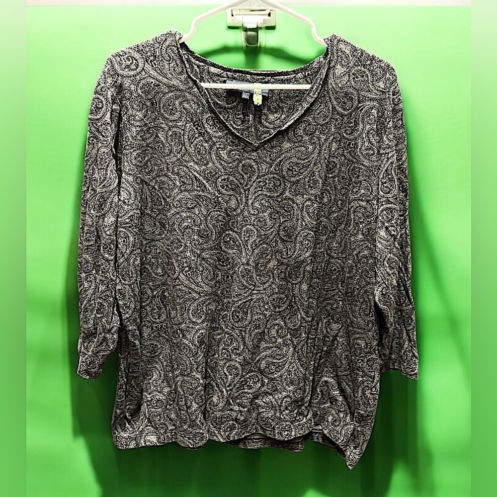 Jones New York Paisley Print Women's Top - Black and Gray 1X